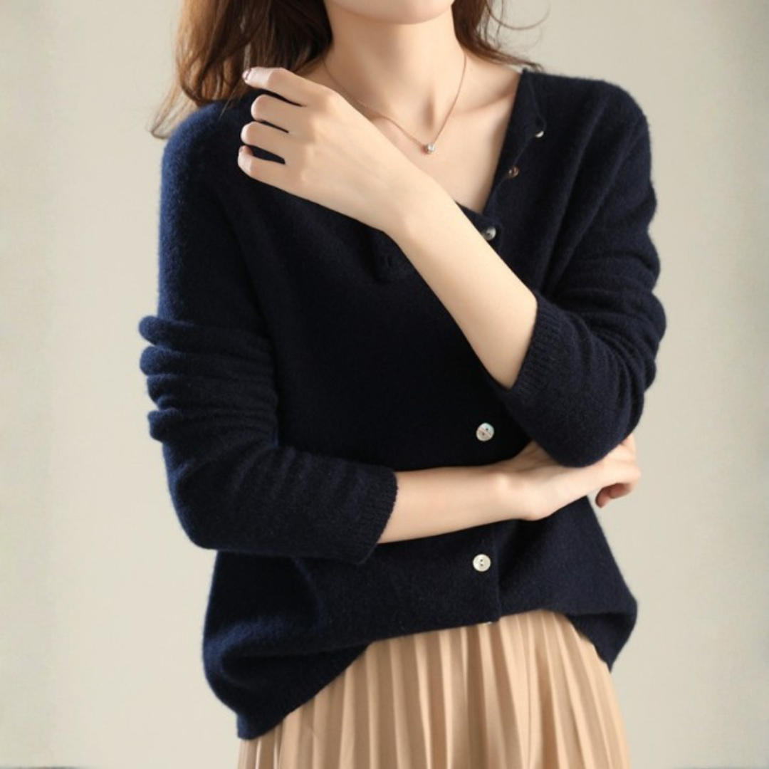 Julia | Maglia Morbida con Bottoni Eleganti