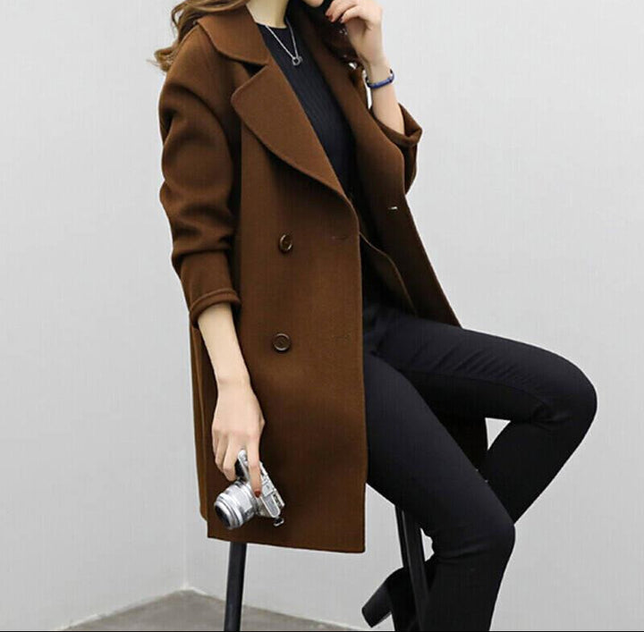 Giulia | Trench Lungo dal Gesto Elegante