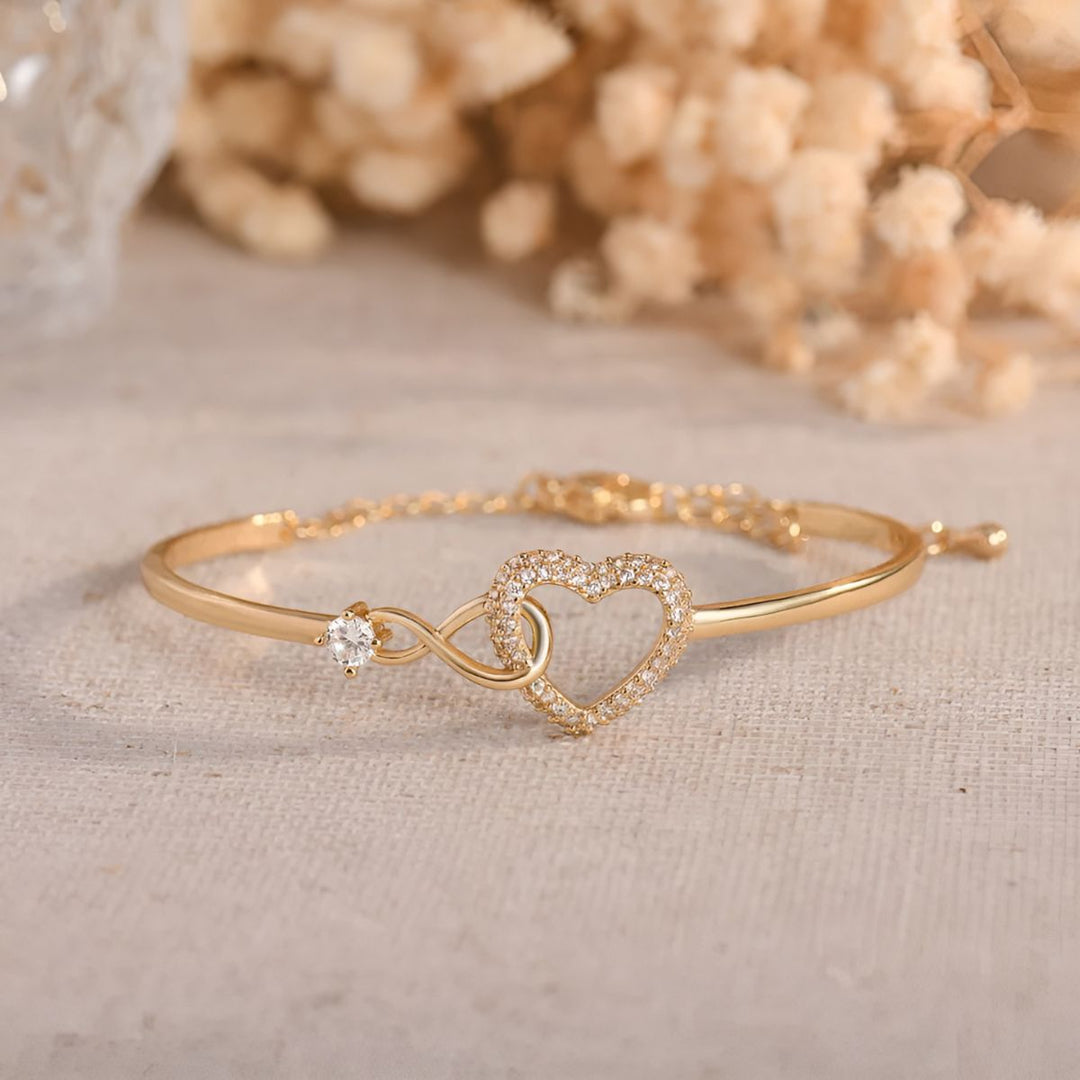 Giulia | Bracciale Elegante con Cuore Pendente