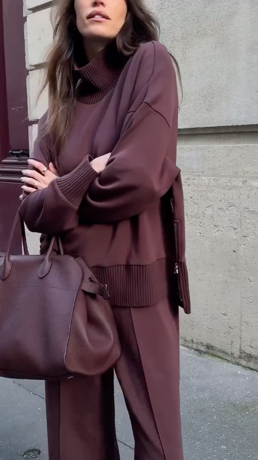 Valentina – Set in maglia con felpa morbida e pantaloni eleganti